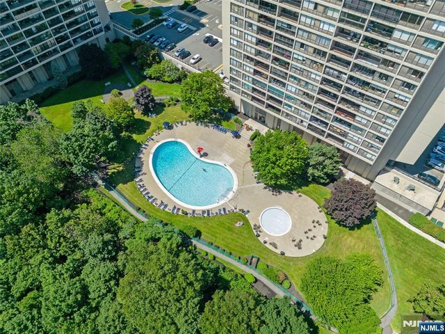 4 Horizon Road 631, Fort Lee, NJ 07024