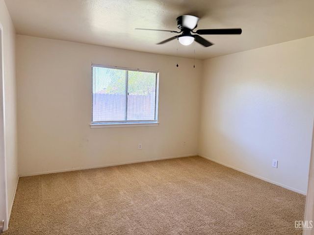 1012 Orangewood Street, Bakersfield, CA 93306