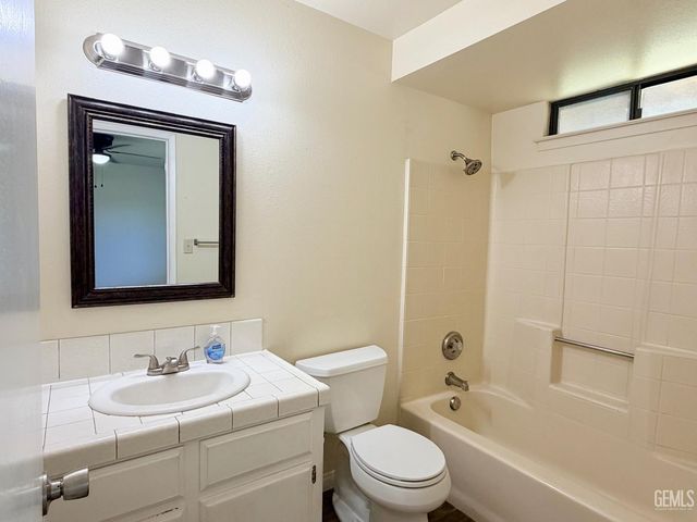 1012 Orangewood Street, Bakersfield, CA 93306