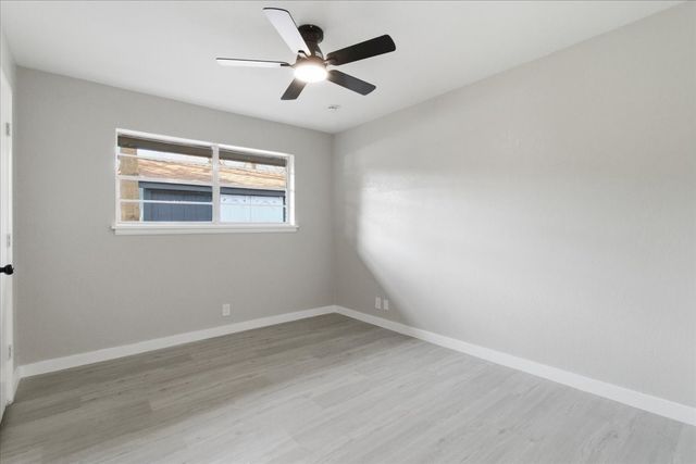 1509 University Drive, Arlington, TX 76013