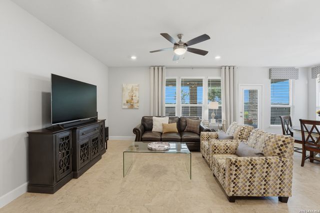 1515 Foxglove Dr, Lockhart, TX 78644