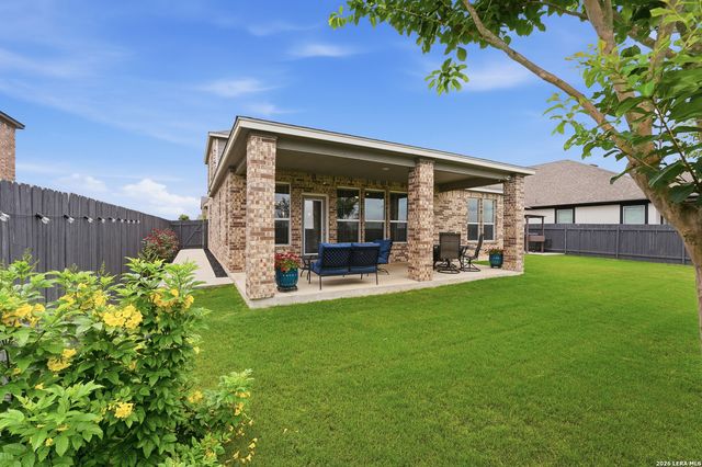 1515 Foxglove Dr, Lockhart, TX 78644