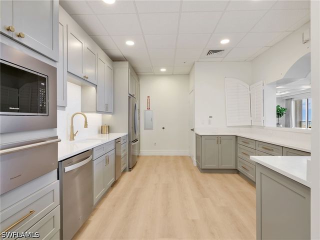 201 Arbor Lake DR 2-504, Naples, FL 34110