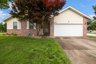 5204 West Turnberry Court, Ozark, MO 65721