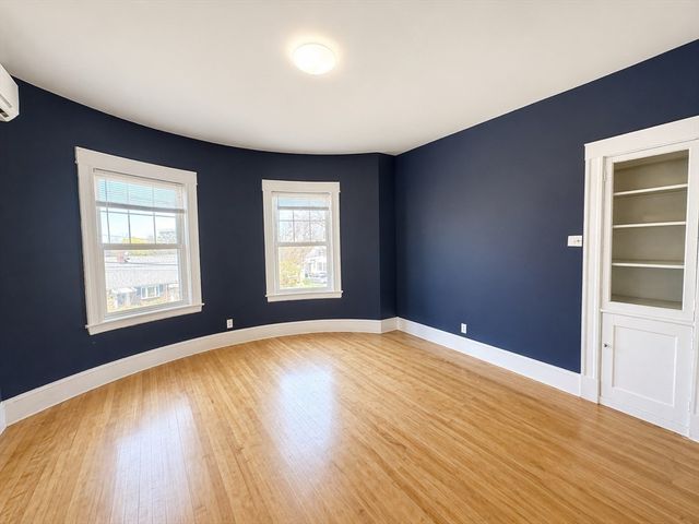 159 Parsons 2, Boston, MA 02135