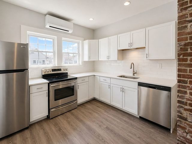 159 Parsons 2, Boston, MA 02135