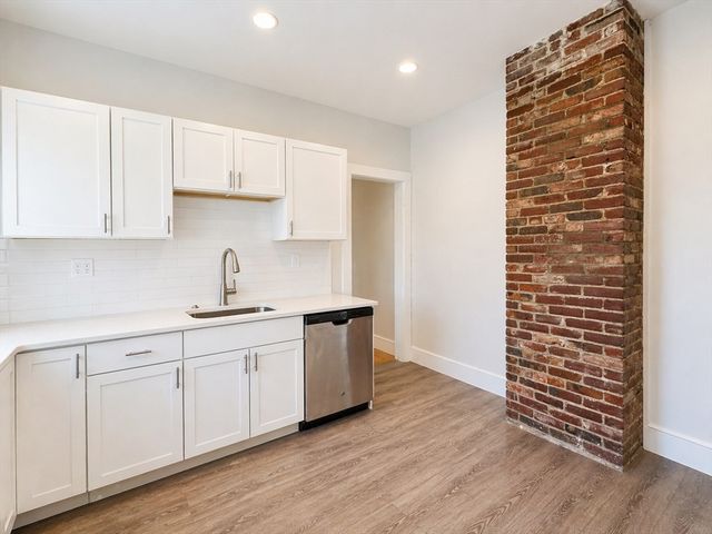 159 Parsons 2, Boston, MA 02135