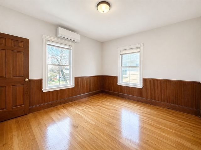 159 Parsons 2, Boston, MA 02135