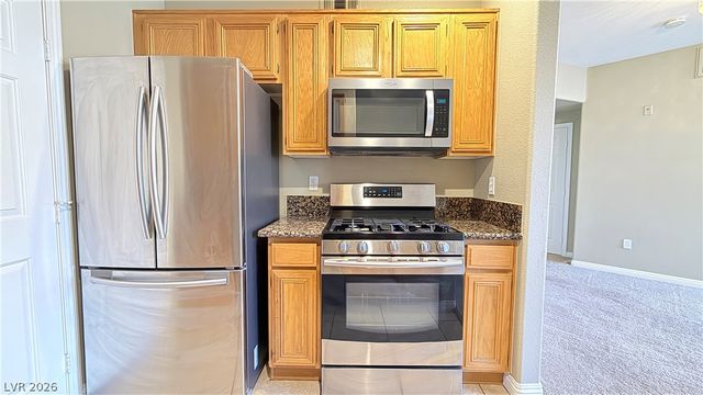 7155 South Durango Drive 305, Las Vegas, NV 89113