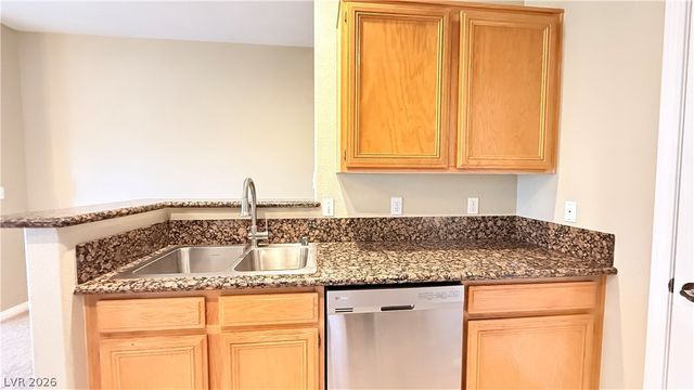 7155 South Durango Drive 305, Las Vegas, NV 89113