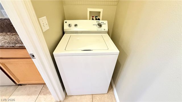 7155 South Durango Drive 305, Las Vegas, NV 89113