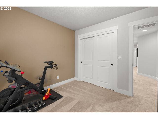 10592 Nw 289TH Ave, North Plains, OR 97133