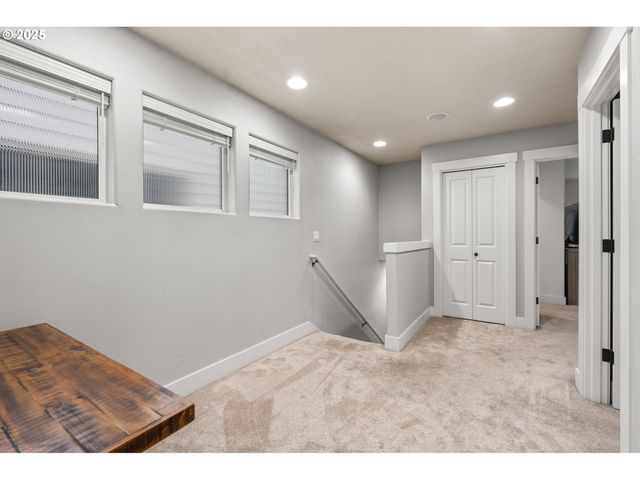 10592 Nw 289TH Ave, North Plains, OR 97133