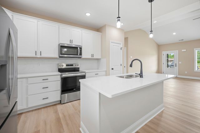 607 Comanche Drive, Richmond, KY 40475
