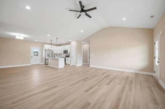 607 Comanche Drive, Richmond, KY 40475