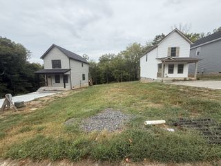 170 Oak St, Clarksville, TN 37042