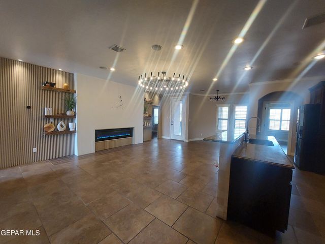 7243 CANYON WREN Avenue, El Paso, TX 79911
