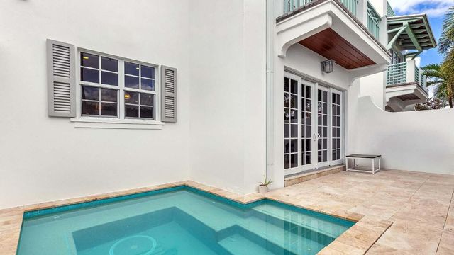 1011 Ingraham Avenue B, Delray Beach, FL 33483