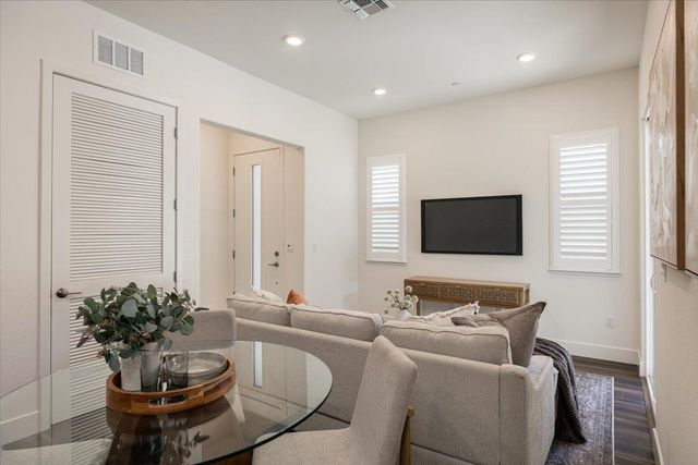 3033 Sherman Way, El Dorado Hills, CA 95762