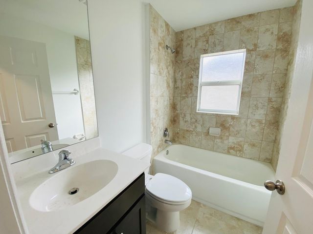 9720 Apollo Avenue, Fort Pierce, FL 34945