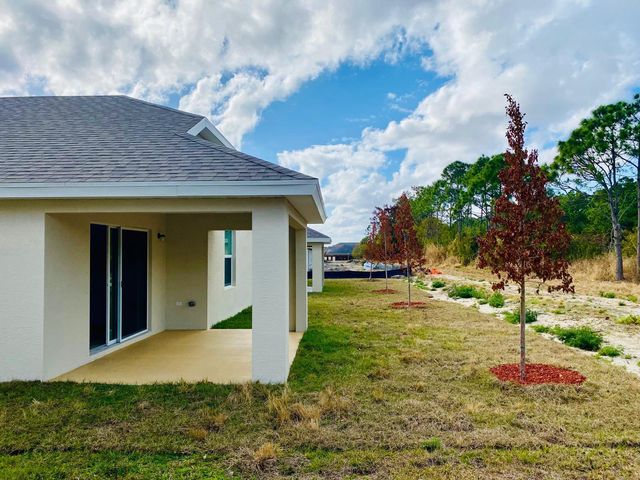 9720 Apollo Avenue, Fort Pierce, FL 34945