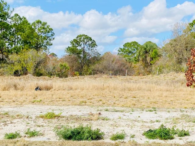 9720 Apollo Avenue, Fort Pierce, FL 34945