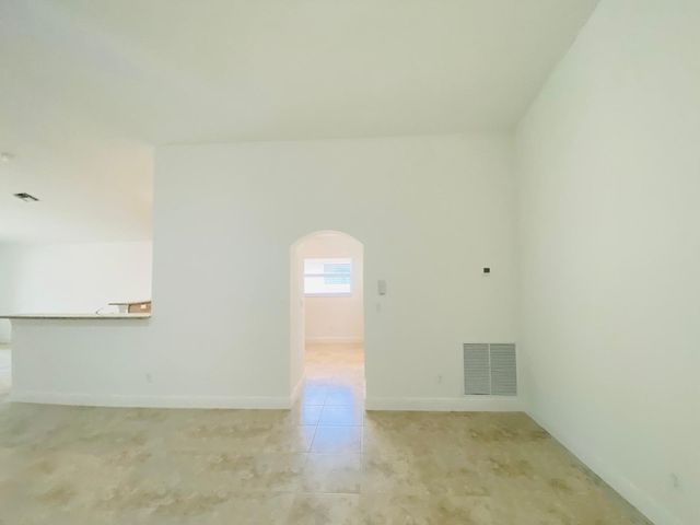 9720 Apollo Avenue, Fort Pierce, FL 34945