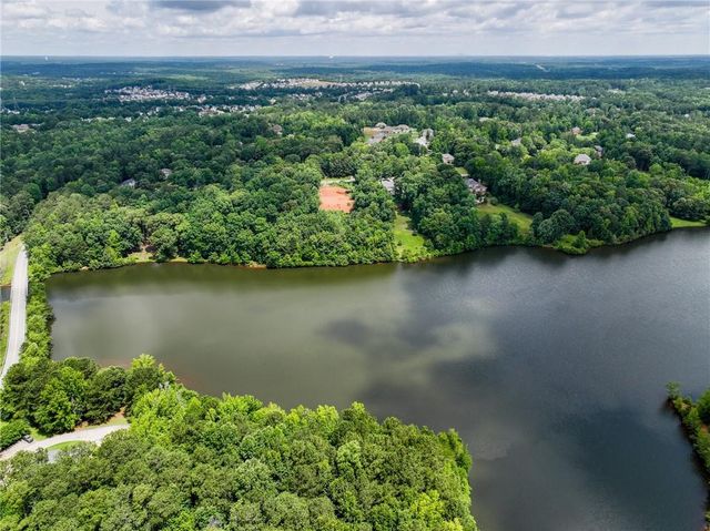 12396 Edgewater Drive, Hampton, GA 30228
