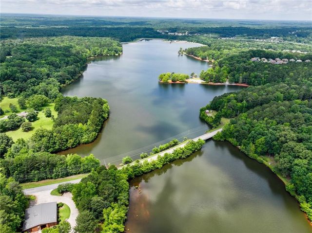 12396 Edgewater Drive, Hampton, GA 30228