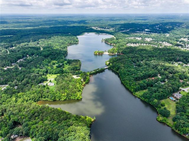 12396 Edgewater Drive, Hampton, GA 30228