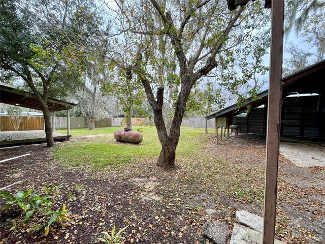 2327 County Road 348, Brazoria, TX 77422