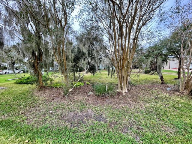 2327 County Road 348, Brazoria, TX 77422