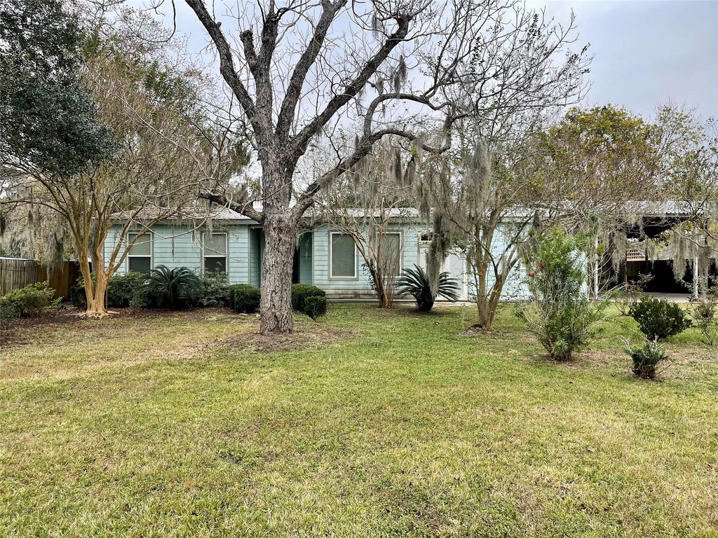 2327 County Road 348, Brazoria, TX 77422