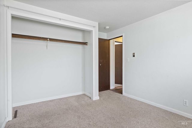 718 18th Ave E, Jerome, ID 83338