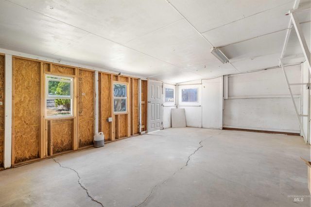 718 18th Ave E, Jerome, ID 83338