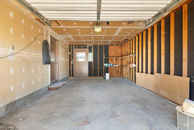 718 18th Ave E, Jerome, ID 83338