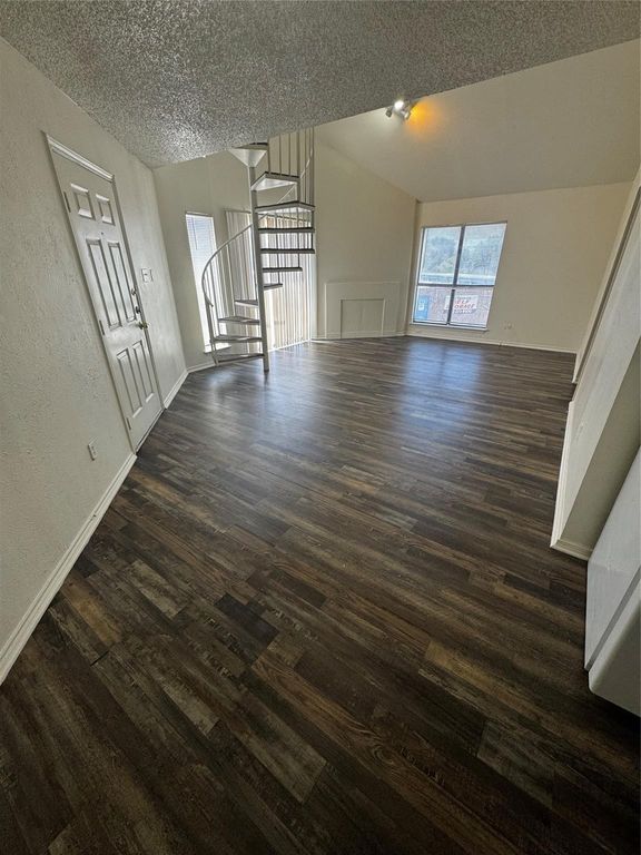 3536 Buckingham 421, Garland, TX 75042