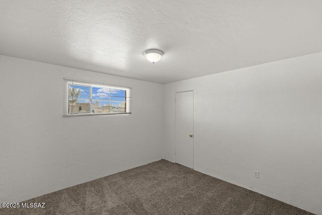 2135 N Columbus Boulevard, Tucson, AZ 85712