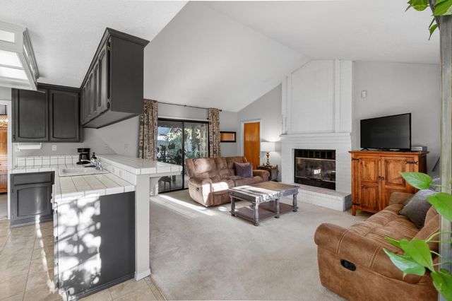 6042 Landis Ave, Carmichael, CA 95608