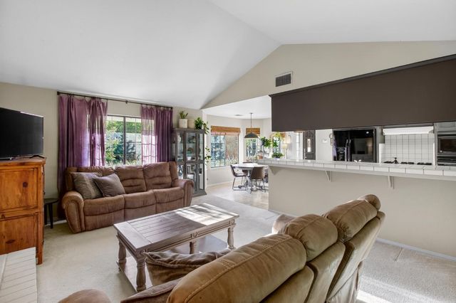 6042 Landis Ave, Carmichael, CA 95608