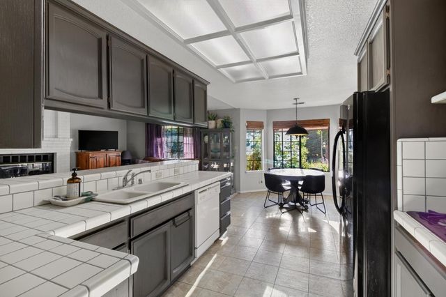 6042 Landis Ave, Carmichael, CA 95608