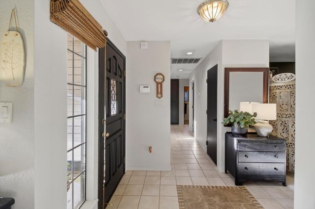 6042 Landis Ave, Carmichael, CA 95608