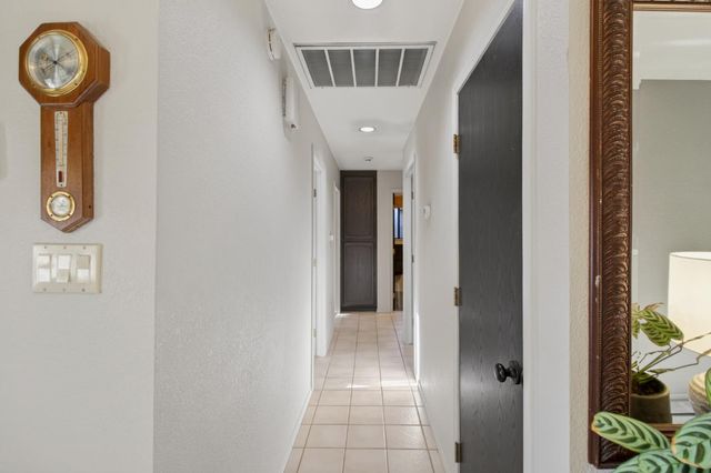 6042 Landis Ave, Carmichael, CA 95608