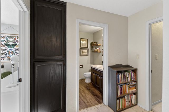 6042 Landis Ave, Carmichael, CA 95608