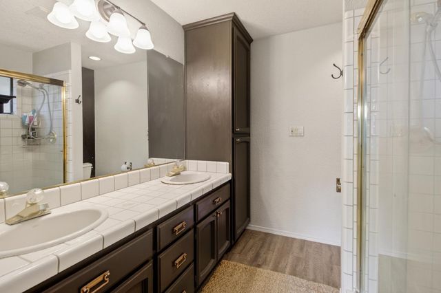 6042 Landis Ave, Carmichael, CA 95608