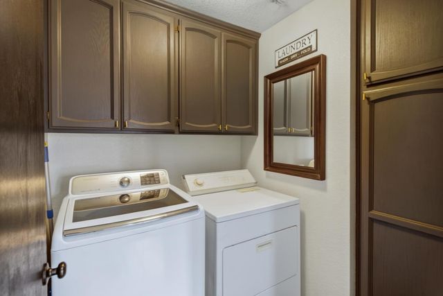 6042 Landis Ave, Carmichael, CA 95608