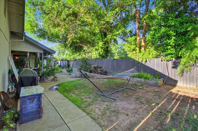 6042 Landis Ave, Carmichael, CA 95608