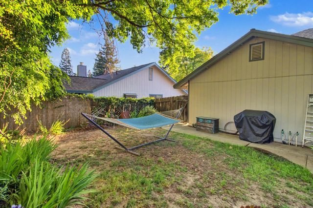 6042 Landis Ave, Carmichael, CA 95608