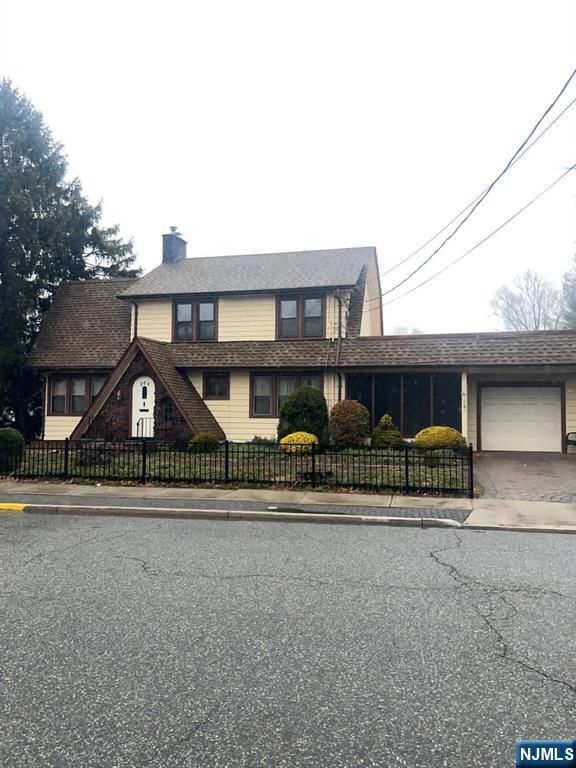 203 Lenox Avenue, Pompton Lakes, NJ 07442