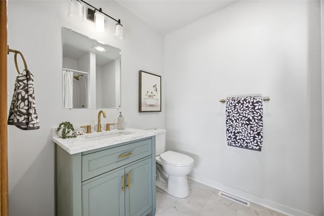 612 10th Avenue, Coralville, IA 52241